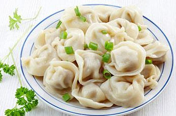 怎么煮餃子才能讓餡熟透，又不會(huì)煮破皮？